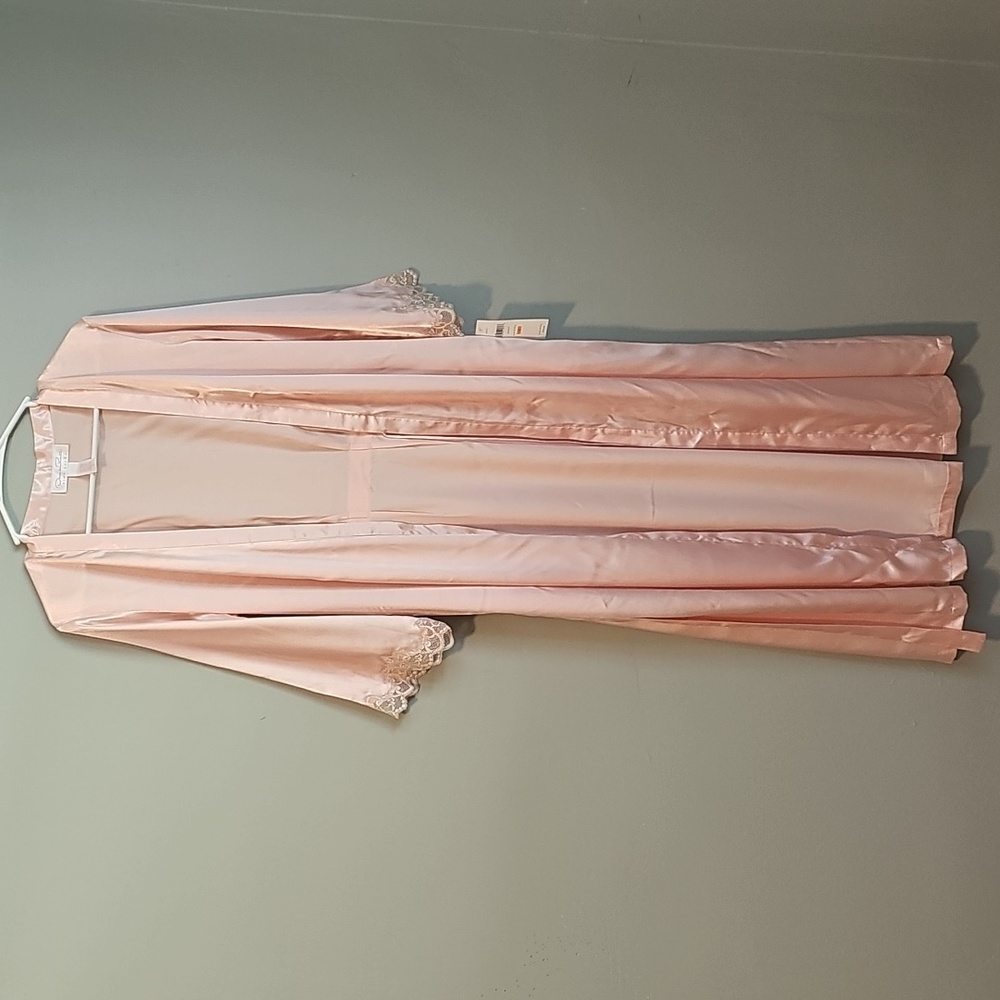 Elegant Pink Satin Robe with Lace Trim